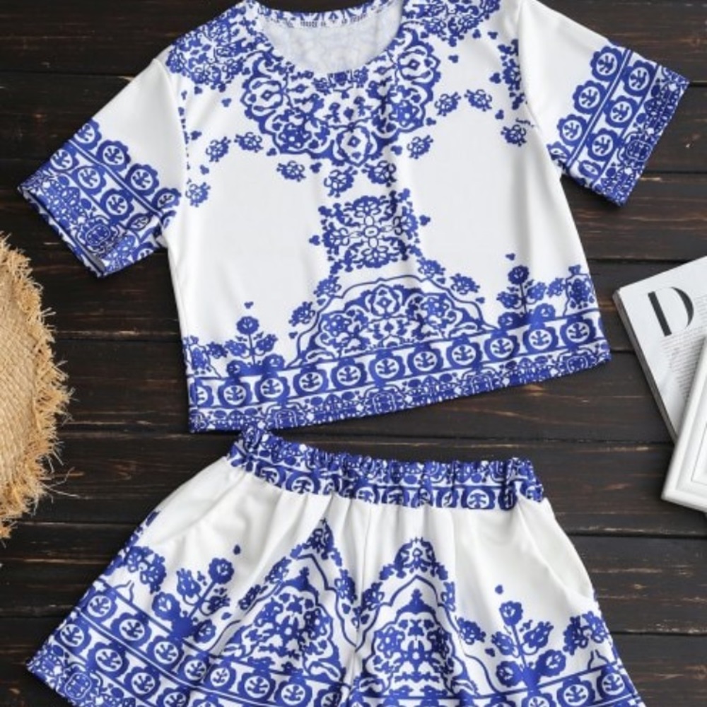 cute summer white and blue 2 piece🌊🌞